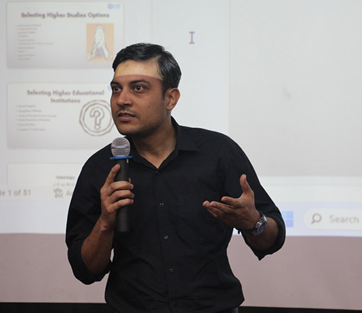 Visit-by-Quaid-e-Azam-Image-Nine